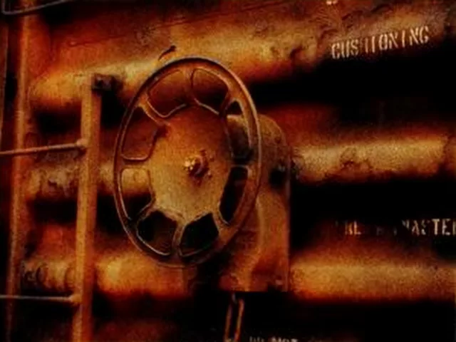 rustedWheel